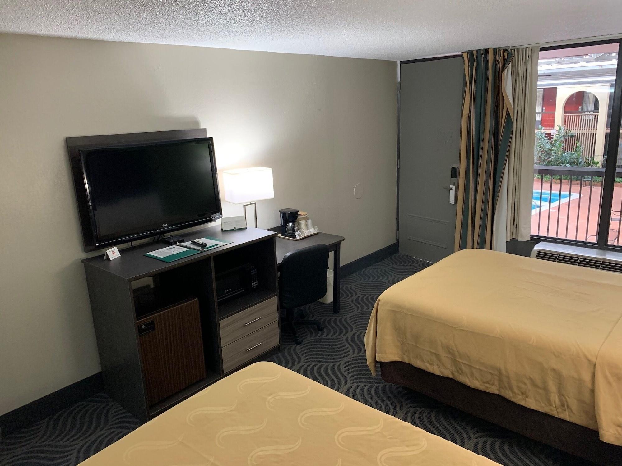 Quality Inn Newport Eksteriør billede