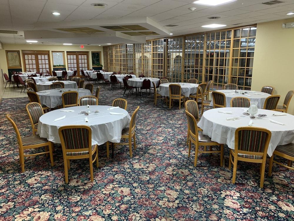 Quality Inn Newport Eksteriør billede