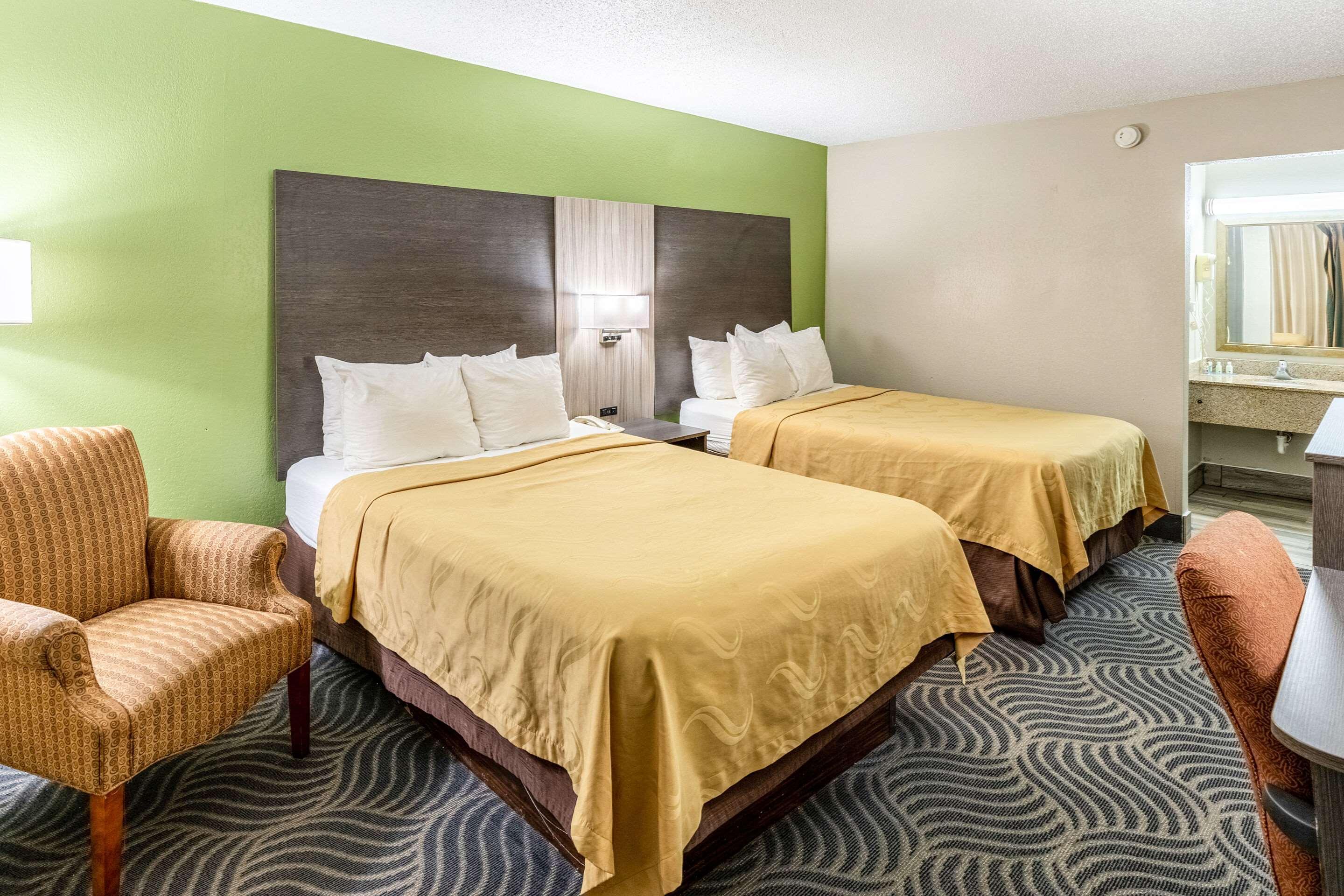 Quality Inn Newport Eksteriør billede