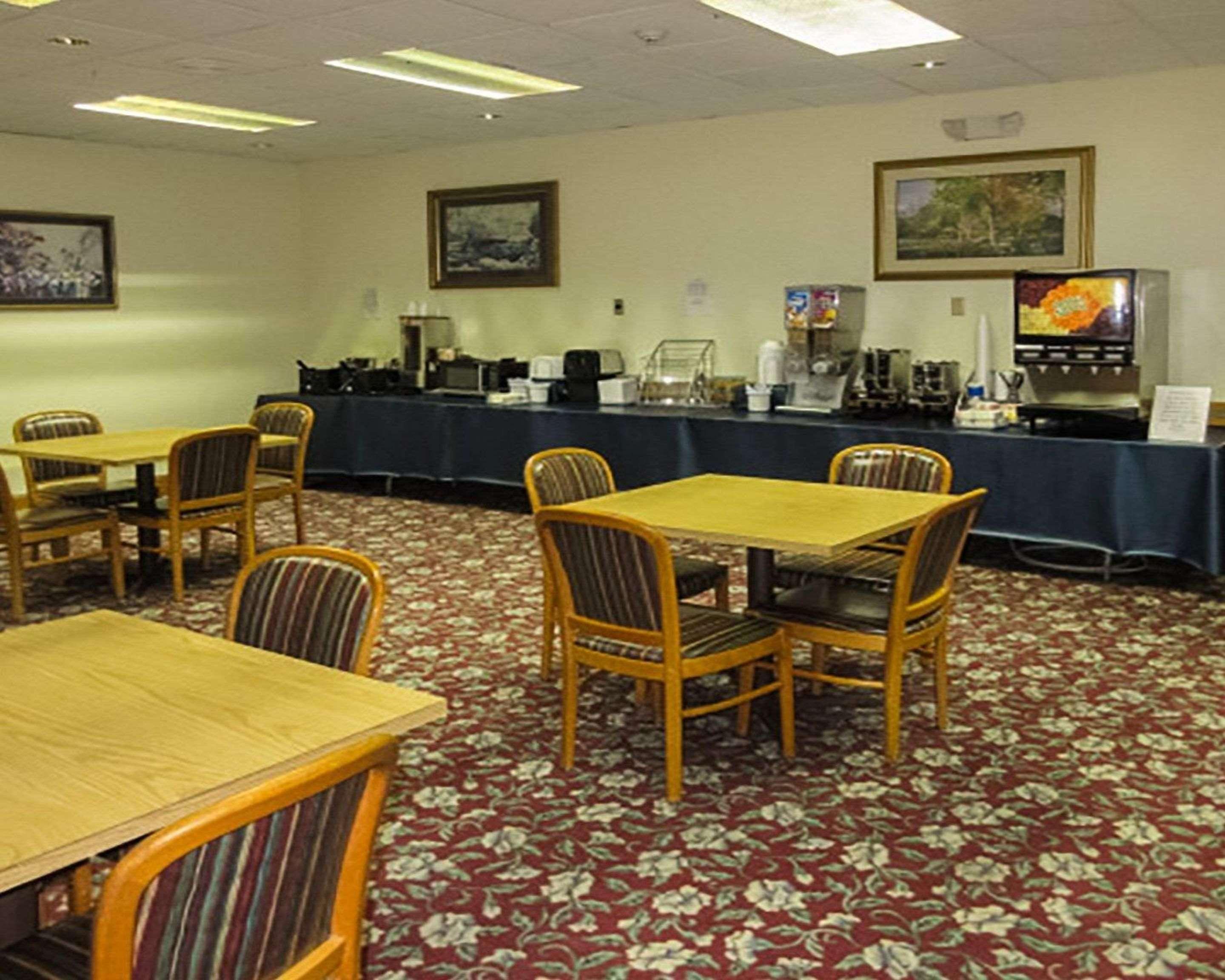 Quality Inn Newport Eksteriør billede